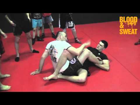 Видео: Алексей Олейник. Болевые на ноги и защита от них. Джиу джитсу. Alexey Oleinik. Legs submission.