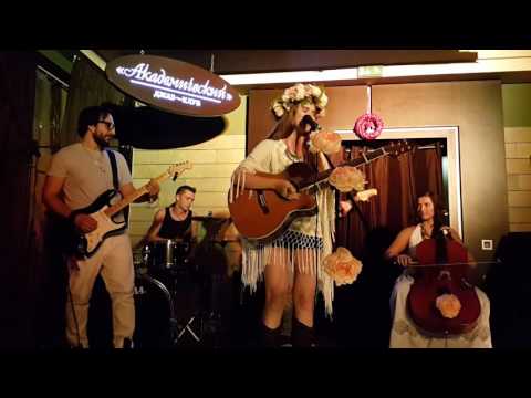 Видео: Евгения Рыбакова (Обними Кита) – Однажды