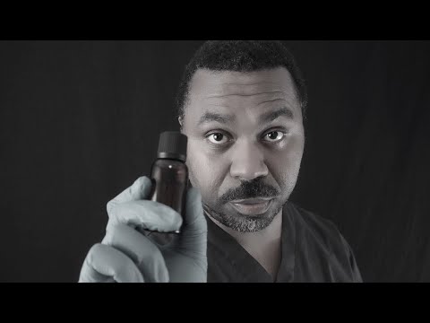 Видео: [ASMR] Капли от ушной серы 👂 Чистка ушей с доктором Джонсом 👂 От уха к уху