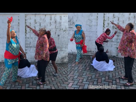 Видео: Джуджу промакс🤮джаз, который Лабубу и ее мать делают на голове Филиппа, — самое страшное, что Ева...