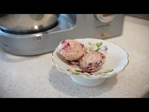 Видео: Рецепт мороженого в Kenwood Cooking Chef XL | C вишней и шоколадом