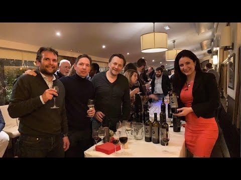 Видео: Спомен от дефилето на младото вино в Пловдив. По-точно спомен от представяне на наше вино в Париж.