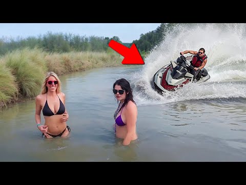Видео: САМЫЕ НЕЛЕПЫЕ МОМЕНТЫ C ТУРИСТАМИ, СНЯТЫЕ НА КАМЕРУ
