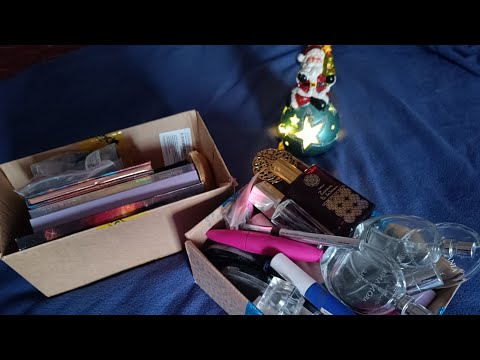 Видео: Пустые баночки за год 2024! Декоративная косметика и парфюмы - пустышки!