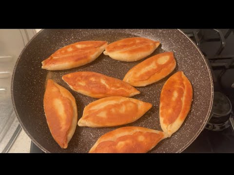 Видео: Жареные пирожки с луком и картошкой 