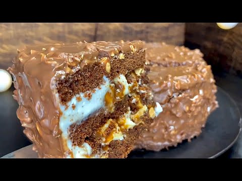 Видео: Невероятно Вкусный торт Сникерс! Шоколадный торт с карамелью и орешками! Простой рецепт!