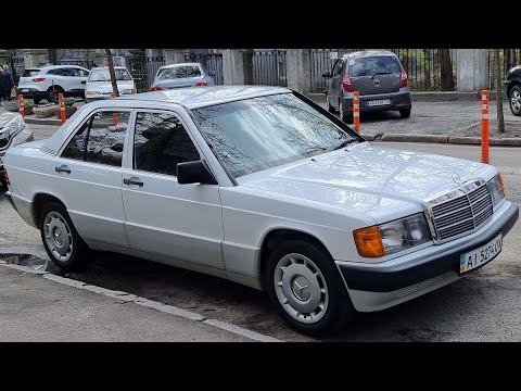 Видео: Mercedes-Benz C-Class 190 1988 года ПОЛИРУЮ / ХИМЧИЩУ / МЕНЯЮ РЕЗИНУ / КЛЕЮ ПЛЕНКУ