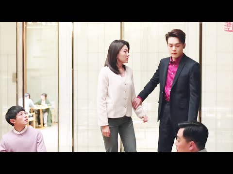 Видео: Униженная Золушка оказалась женщиной гендиректора, гендиректор появился и преподал им урок!