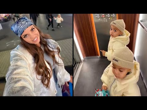 Видео: Юлия Ефременкова с близнецами отправилась по очень важным делам