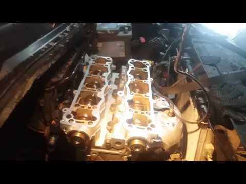 Видео: Citroen C4 1.6 замена грм , помпы , сальников распредвалов и полезные советы.