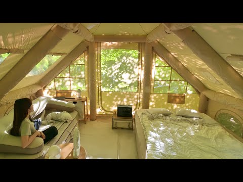 Видео: Летний поход с собакой в ​​воздушной палатке за 5 минут в одно касание🍃