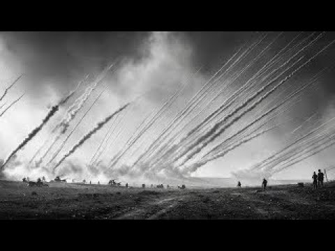 Видео: Немцы были в ужасе, когда 500 советских «Катюш» окрасили небо в красный цвет