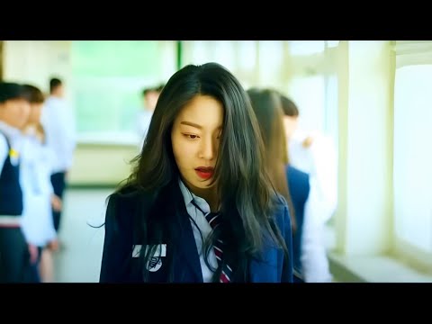 Видео: Жаңа келген қызды мазақ қылды.Бірақ ол каратэ шебері болып шықты!