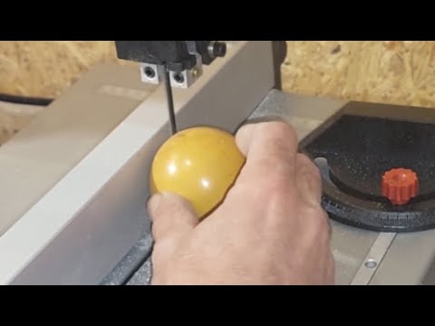 Видео: ленточная пила, как распилить бильярдный шар.
