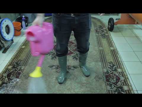 Видео: Стирка синтечиского ковра