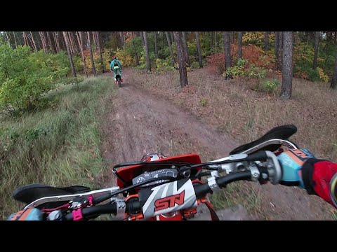 Видео: STN V8. SV KOVI 300.PRO 2T. ЕНДУРО КАТКА ПО ТРЕКУ