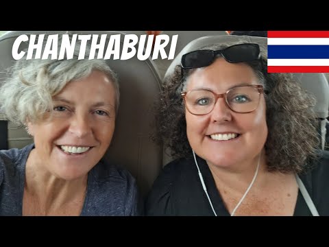 Видео: Из Бангкока в Чантхабури на минивэне 🇹🇭Живописное путешествие и невероятная еда