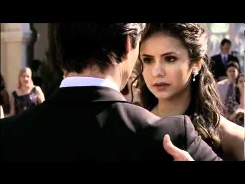 Видео: елена и деймон - Цунами между нами.wmv