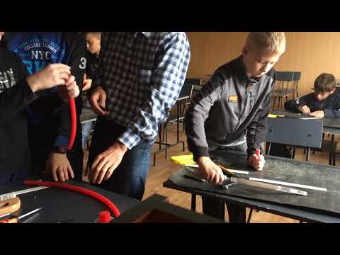 Видео: Тарзан и кокос, бинтуем пальцы, работает с пластиком и веревками