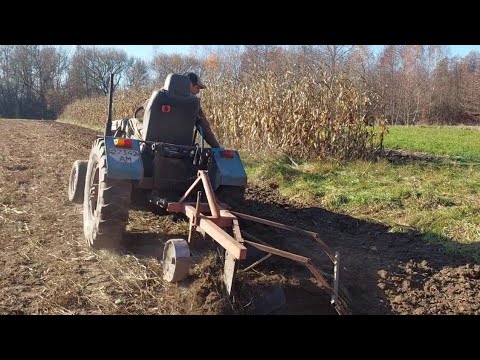 Видео: Гарна оранка з гребінкою.