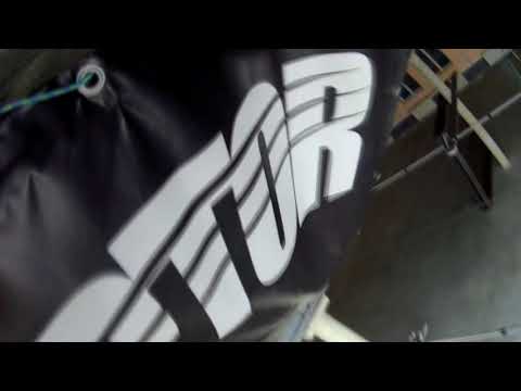 Видео: шнуровка плакатов