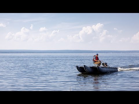 Видео: Первый спуск на воду: Тримаран - Lifan 9л.с. болотоход, GT - 480 под Ямахой 15 л.с. и Братан Т-500.