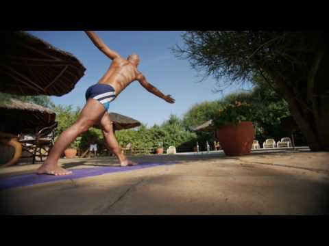 Видео: Хатха йога - утренний комплекс