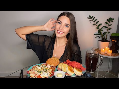 Видео: ПОПАЛАСЬ К МОШЕННИКУ 🥺 МУКБАНГ завтрак яичница сырники MUKBANG breakfast