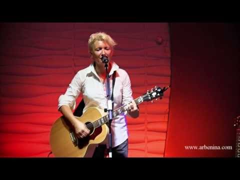 Видео: Диана Арбенина "История про кота Юго"