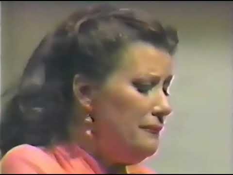 Видео: Елена Образцова. Романс Сантуццы из оперы «Сельская честь» (1980) / Elena Obraztsova - Voi lo sapete