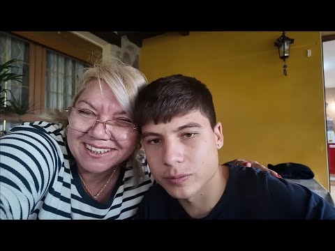 Видео: Накрыла стол. Всех накормила. Томас ушёл из дома ⚠️