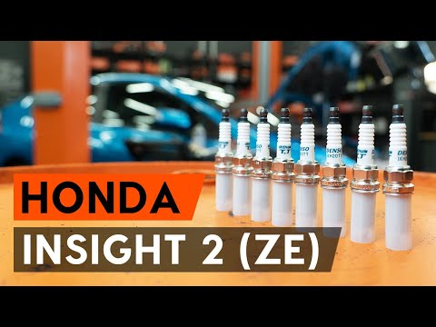 Видео: Как заменить свечи зажигания на HONDA INSIGHT 2 (ZE) [ВИДЕОУРОК AUTODOC]