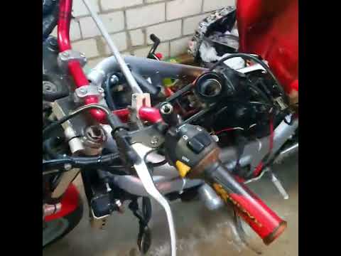 Видео: Suzuki SV400 / SV650 замена охлаждающей жидкости
