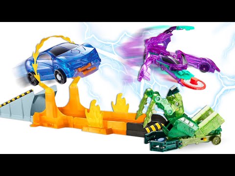 Видео: Машинки Трансформеры - Игры гонки Диких Скричеров! - Видео Челлендж.