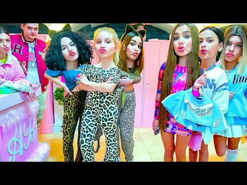 Видео: Велике усне су тренд на Bunny Ацадеми! Да ли све девојке желе да буду као Диана?