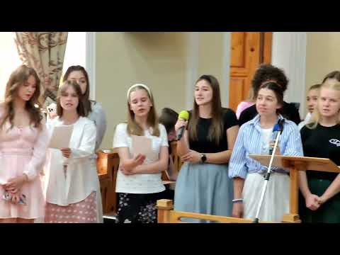 Видео: Молодые...