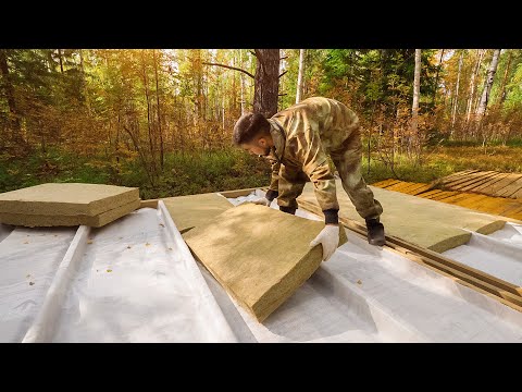 Видео: УКУСИЛА ГАДЮКА! ДОМ В ЛЕСУ. УТЕПЛЯЮ ПОЛЫ. СОЧНЫЕ ХОТ-ДОГИ НА ОГНЕ.