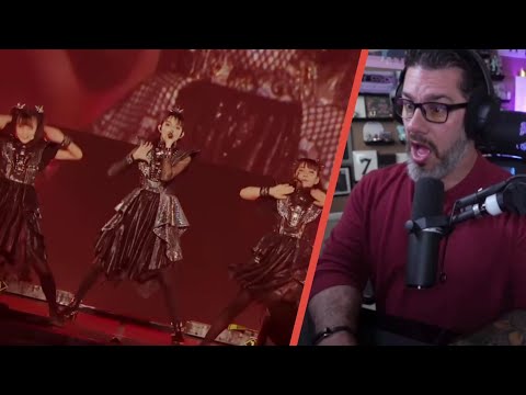 Видео: Реакция режиссера - BABYMETAL - «ПА ПА ЙА!!» (с участием F.HERO) [Живой сборник]