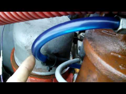 Видео: "дороботанная" система питания трактора т 25