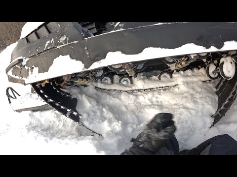 Видео: Бывает и такое, Дальше едем на 1 гусенице  снегоход БУРАН