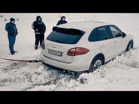 Видео: ЧТО МОЖЕТ ПОРШЕ КАЙЕН против ТОЙОТА ПРАДО?