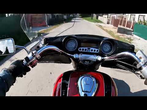 Видео: Обзор мотоцикла Honda Valkyrie GL1500CF Interstate