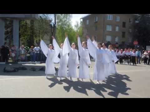 Видео: 9 мая танец  под песню "Журавли"