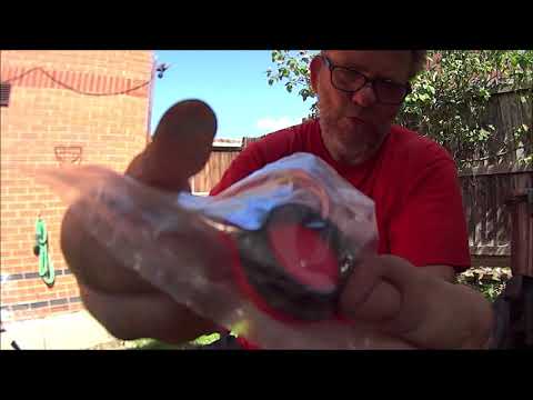 Видео: Замена прокладки масляного насоса VAUHALL INSIGNIA CDTI. Великобритания.