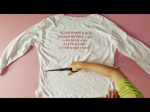 Видео: [Сделай сам] Футболка с растянутым воротом и переработанные джинсы!!