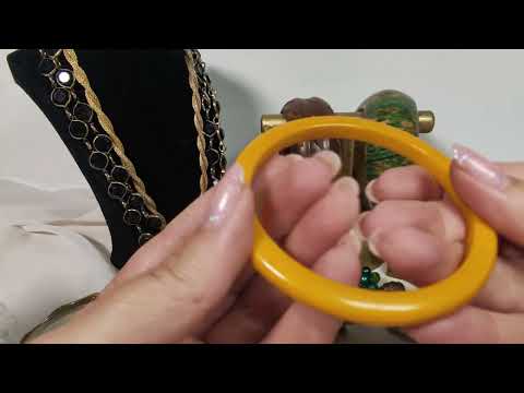 Видео: Розпаковка посилки з вінтажними прикрасами. Trifari, Monet, Sarah Coventry та інші.