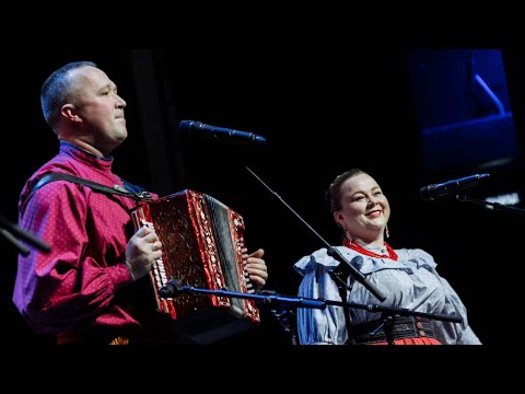 Видео: Пташица на концерте в Челябинске | Песни под гармонь – Крушина, Есть любовь или нет, Два колечка...