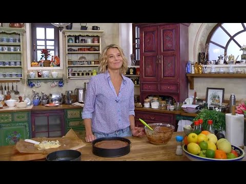 Видео: «Едим Дома!» с Юлией Высоцкой — Будни и праздники (15.04.2018)