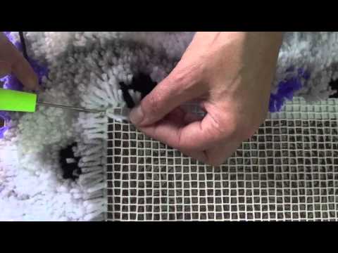 Видео: Вышивка. Ковровая техника. Процесс выполнения