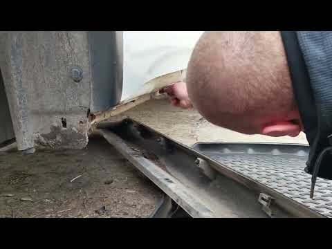 Видео: Mitsubishi Outlander 3 чистка и обработка порогов